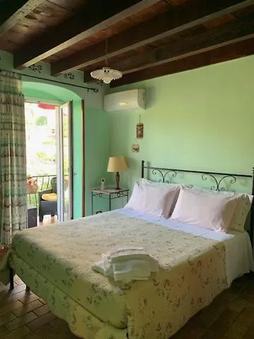 아피타카메레 르 테라제 코르니글리오